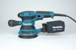 Makita BO5041K 5-Inch Random Orbit Sander Kit by Makita [並行輸入品] Makita BO5041K 5\" Corded Random Orbit Sander Kit