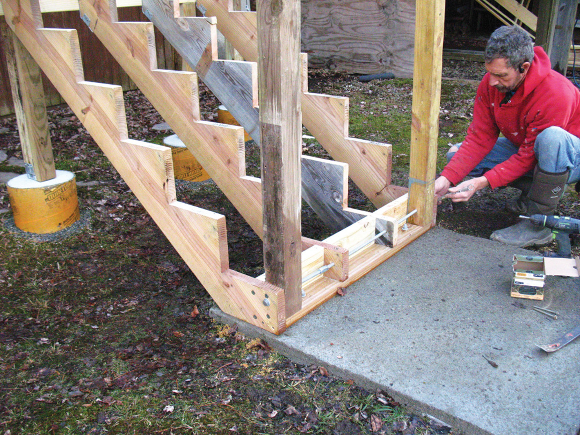 Rock-Solid Stair Posts, image size:2000x1500