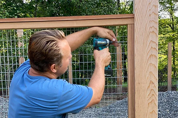 Cable Fence With Wood Post 4 Ft Wood & Metal Rail Fence Panels (DIY