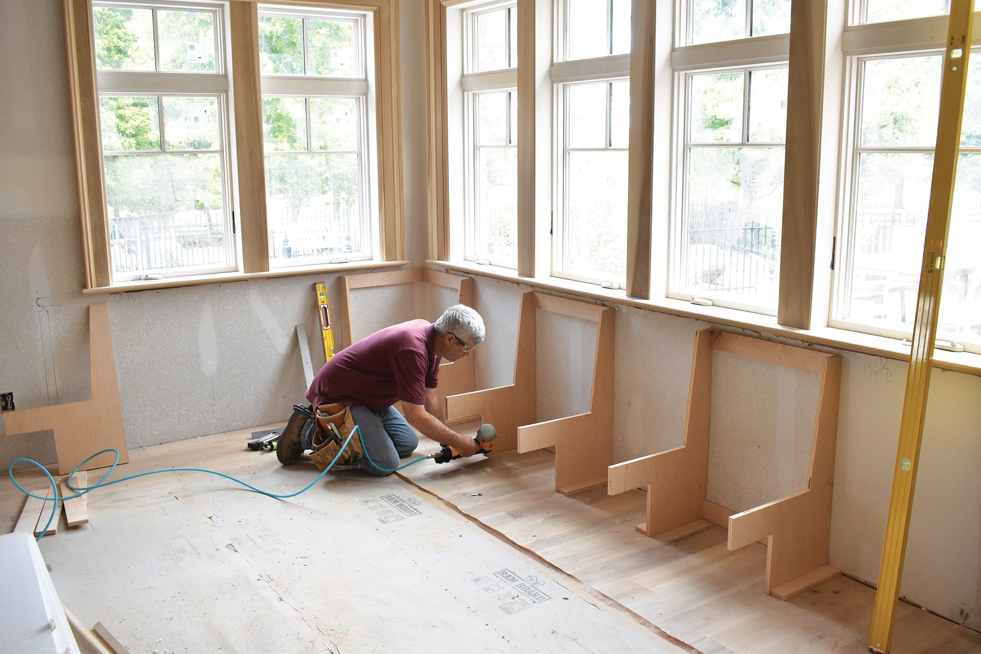 A closer look at Styles Injection Bench Seating For High-Rise Apartment