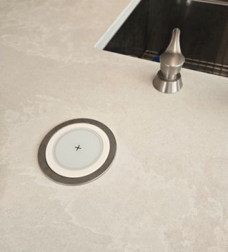 Hezi's pop-up countertop outlet