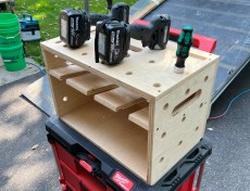 tool tote, carpenter Gary Katz, mini workbench