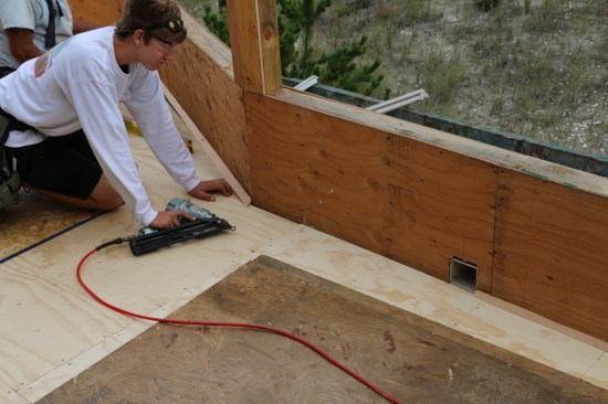 A triangular filled strip helps to ease the transition from horizontal surfaces to vertical, making it easier for the fiberglass cloth to turn the corner. 