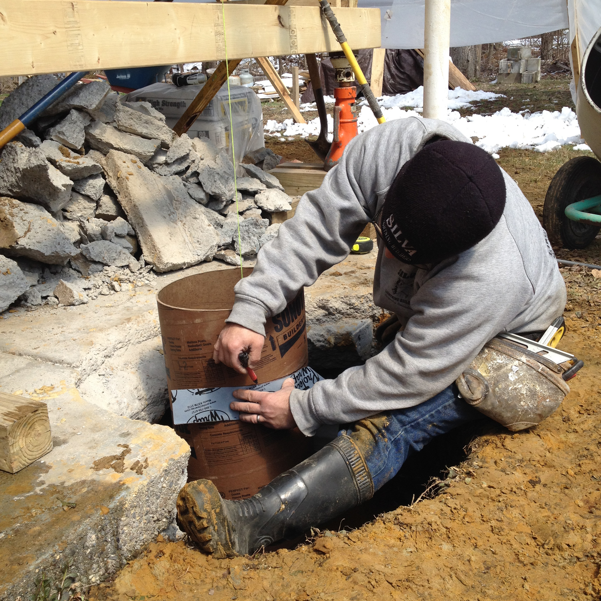 Wide Base Footings for a Wet Site
