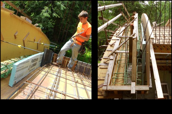 At the curved spandrel retaining wall, Terence installs a layer of XPS and foamglass insulation to create a thermal break between the roof slab and the spandrel (photo, left). The foamglass was installed to thwart insect intrusion via the earth roof. Epoxy-coated rebar (green) was used to tie back the spandrel arch to the roof (photo, right).