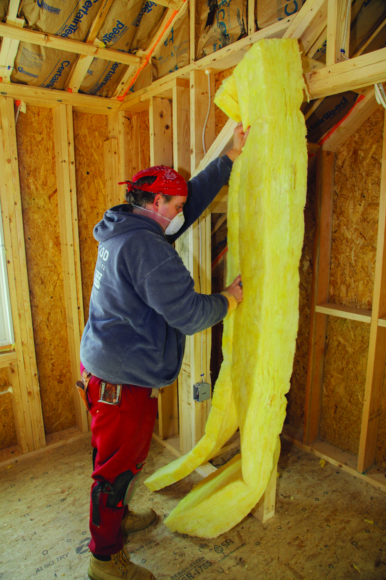 Installing Fiberglass Batts
