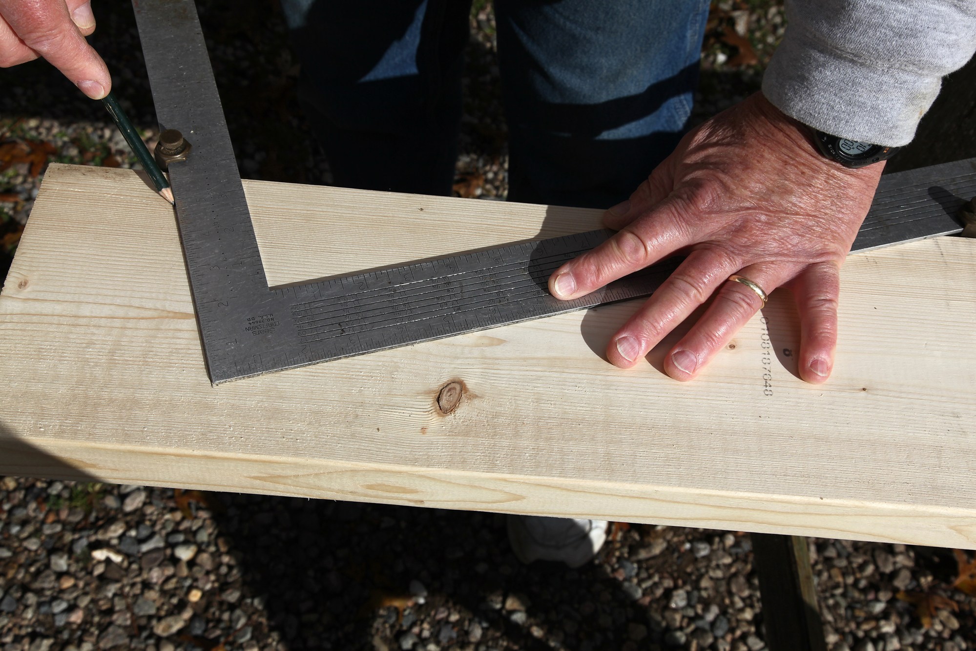 One Way to Lay Out and Cut a Hip Rafter