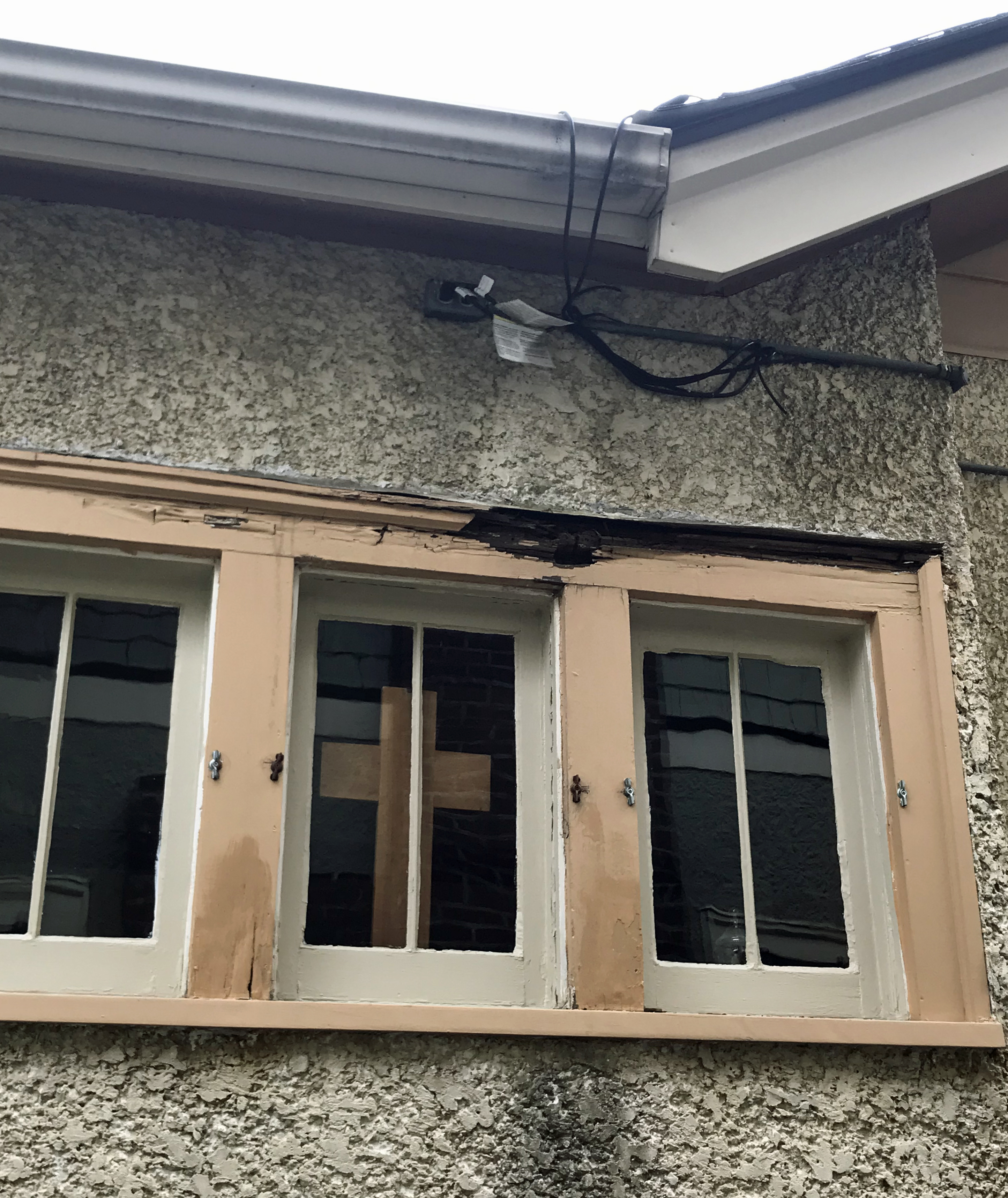 Detailing Rotproof Wood Exteriors