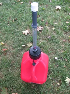 The traditional vent allows this non-compliant can (VP Racing) to be emptied quickly. If it falls over while open it will spill and you have to be careful not to tip it so far that gas comes out the vent. This type of can was designed for the racetrack and is popular with landscaping crews