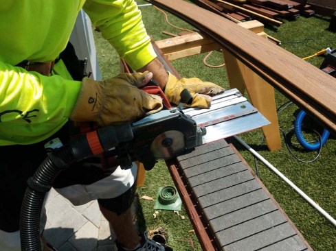 When the fascia material is not flexible enough, the author kerfs the back to allow it to bend more easily. As with PT framing, consistently sized and spaced kerfs are required to produce a smooth and uniform curve.