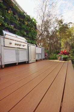 ChoiceDek is sold through Lowes, but the manufacturer estimates that about half of purchases are by contractors. It's made by the same company as higher-priced MoistureShield, but only one side is embossed, while the other is scalloped to reduce weight.