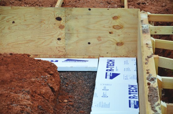 The insulation in place on top of the gravel