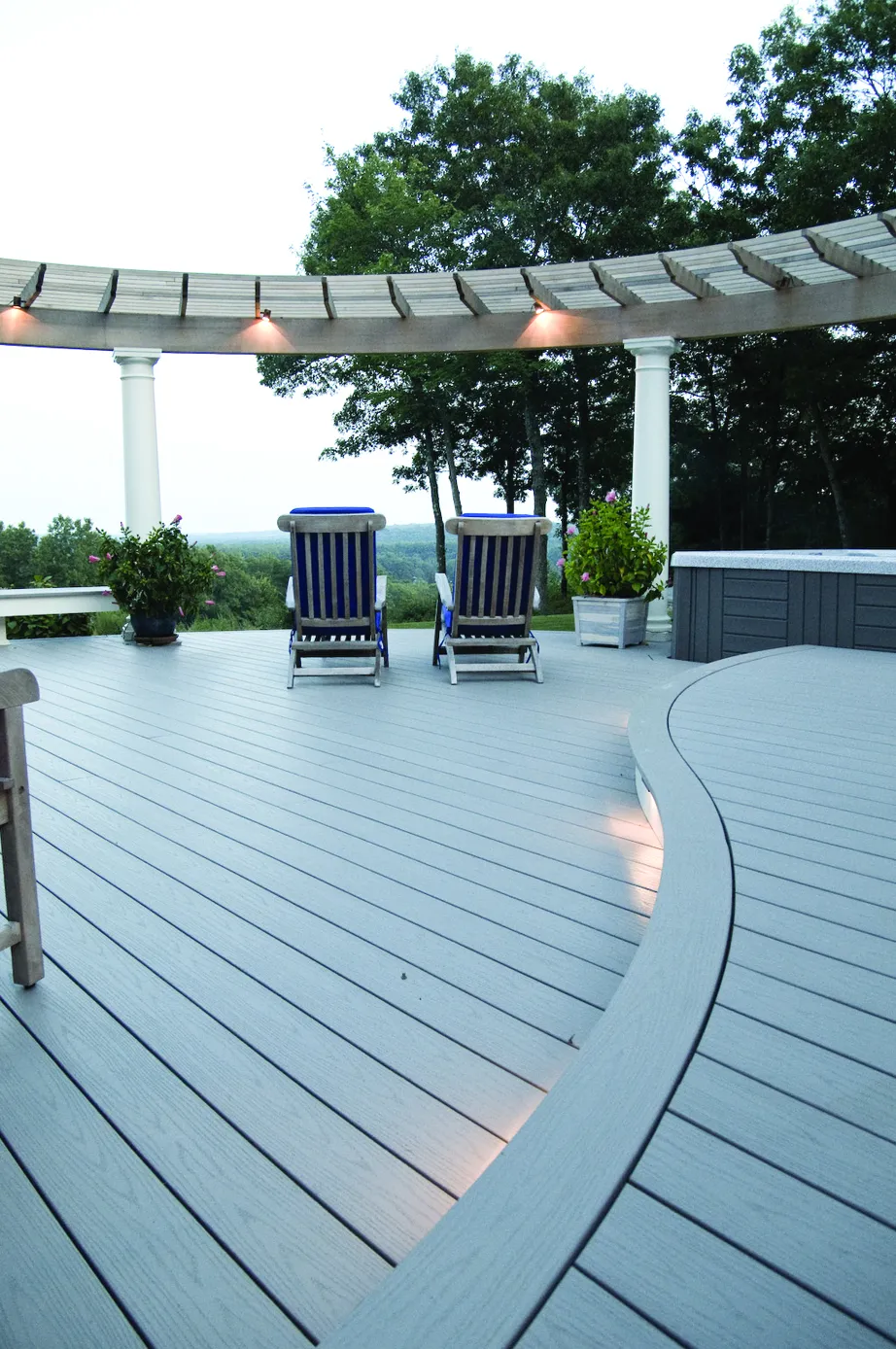 Building a Curved Deck