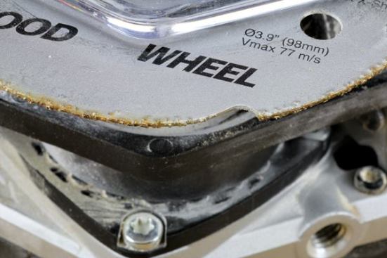 The blades cut by abrasion – even the wood blade, which has no real teeth and has a carbide grit coating along its edge.
