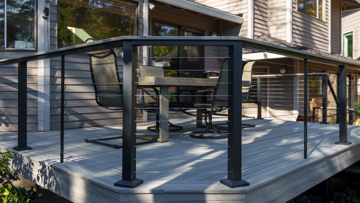 Aluminum Deck Rails Done Right - Journal of Light Construction