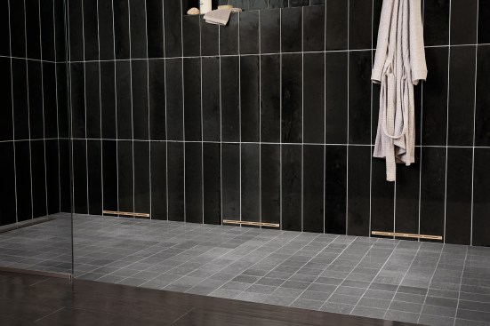 Airmada Linear AirJet shower drying system outlets